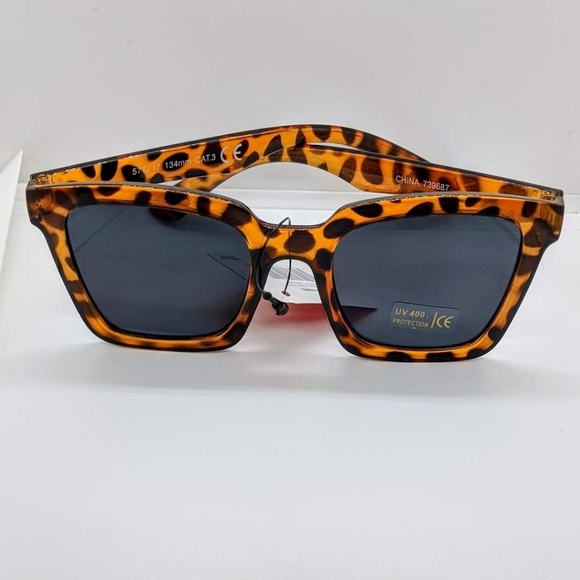 Tortoise Shell Boyfriend framed Dark Sunglasses - Picture 1 of 2